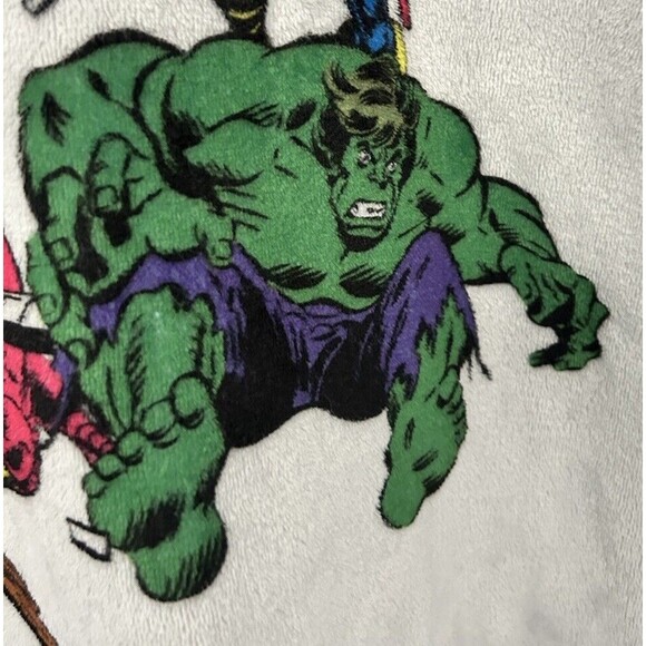 Marvel Womens L White Fleece SOFT Sweater Iron Man, Hulk, Thor & Captain America - Picture 7 of 11